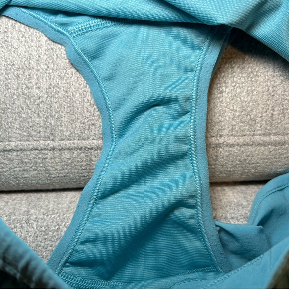 Lululemon Hotty Hot Short II *2.5” in Eton Blue Size 12 - Picture 10 of 13